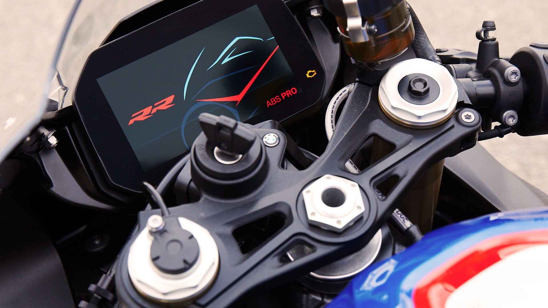 BMW RR - Nuevo DDC (Dynamic Damping Control)